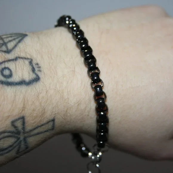 Beautiful gunmetal chain link bracelet 8-8.75" - Picture 2 of 4